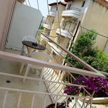 μixalareas αpartments Kyparissia