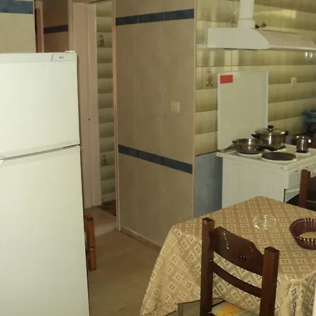 μixalareas αpartments Apartment Kyparissia