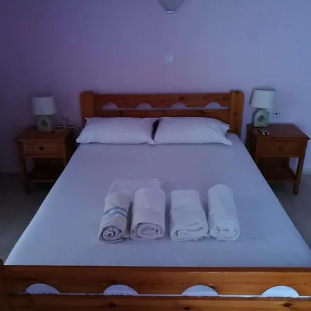 μixalareas αpartments Kyparissia
